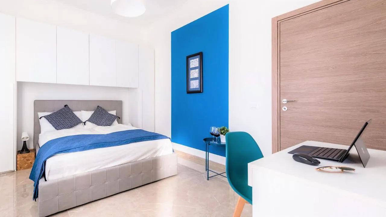 Hostly - Colorhome Pisa Midtown - Unique 3 Rooms With 3 Private Bathrooms Italia