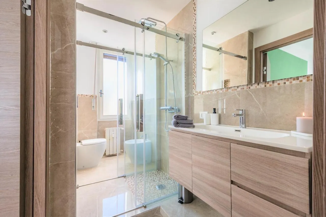 Hostly - Colorhome Pisa Midtown - Unique 3 Rooms With 3 Private Bathrooms Apartamento