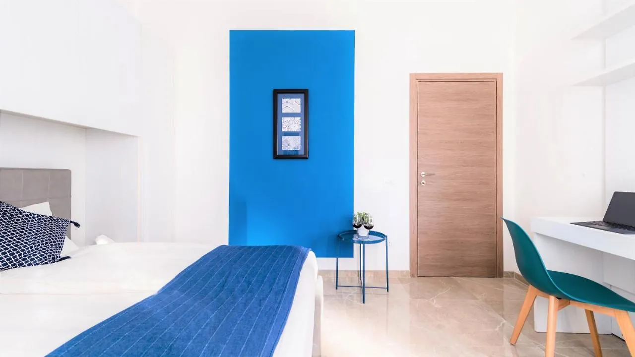 Hostly - Colorhome Pisa Midtown - Unique 3 Rooms With 3 Private Bathrooms Italy